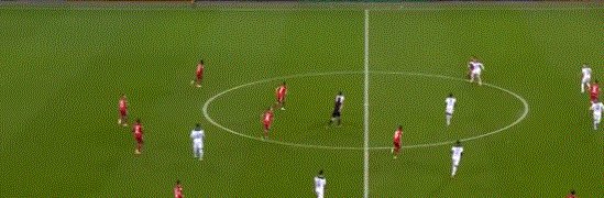 1635371377557004928.gif 582.gif